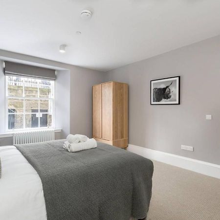 Joivy Luxurious 2Br Home Near Haymarket Station EDI Kültér fotó