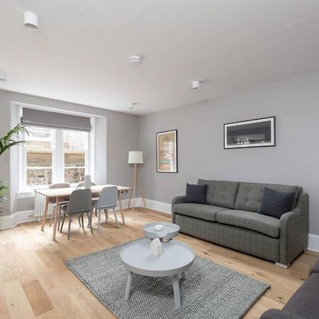 Joivy Luxurious 2Br Home Near Haymarket Station EDI Kültér fotó