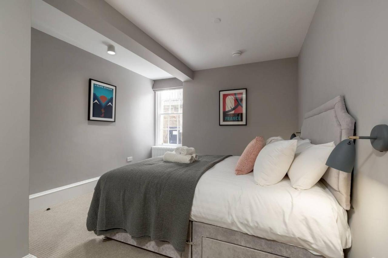 Joivy Luxurious 2Br Home Near Haymarket Station EDI Kültér fotó
