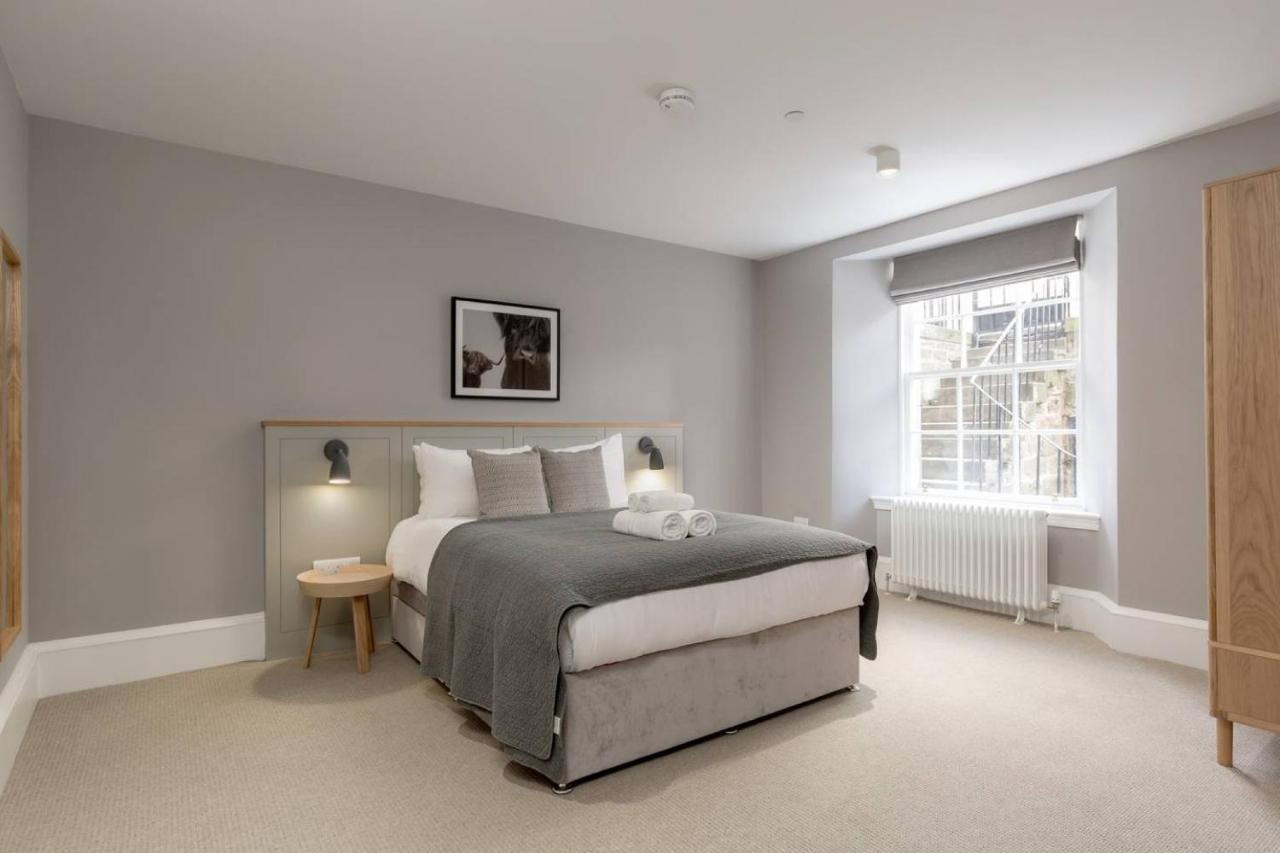Joivy Luxurious 2Br Home Near Haymarket Station EDI Kültér fotó