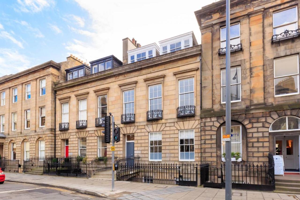 Joivy Luxurious 2Br Home Near Haymarket Station EDI Kültér fotó