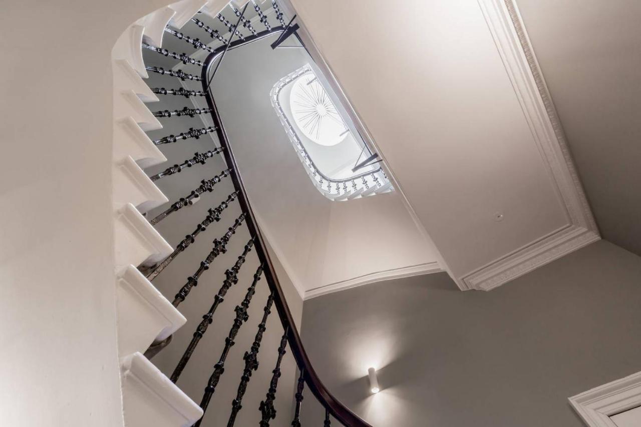 Joivy Luxurious 2Br Home Near Haymarket Station EDI Kültér fotó