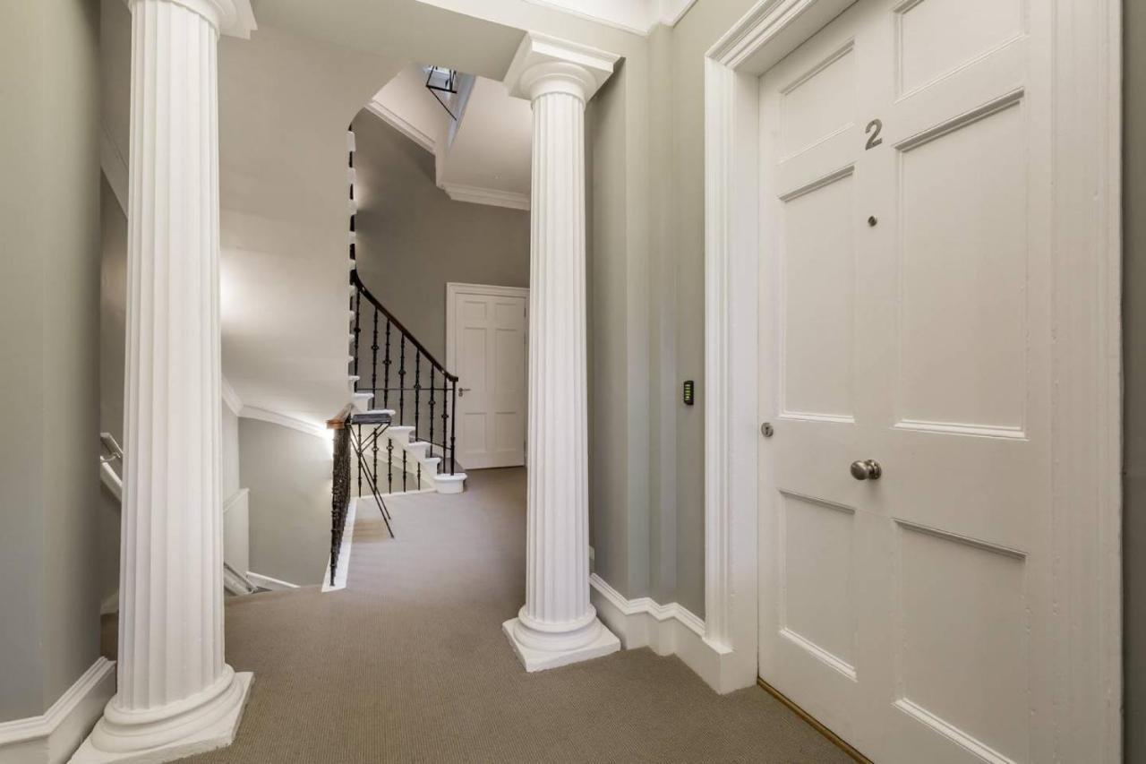 Joivy Luxurious 2Br Home Near Haymarket Station EDI Kültér fotó