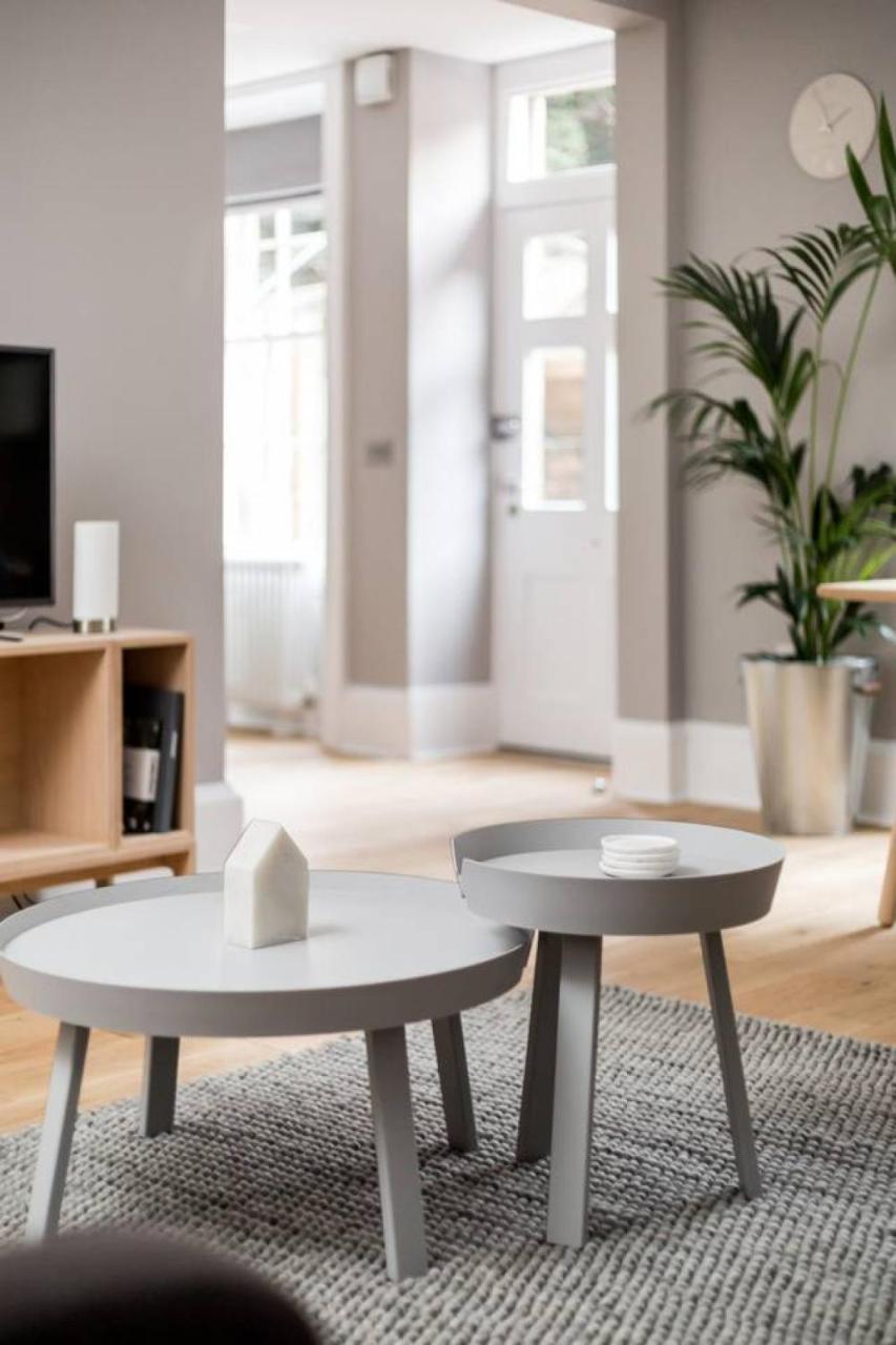 Joivy Luxurious 2Br Home Near Haymarket Station EDI Kültér fotó