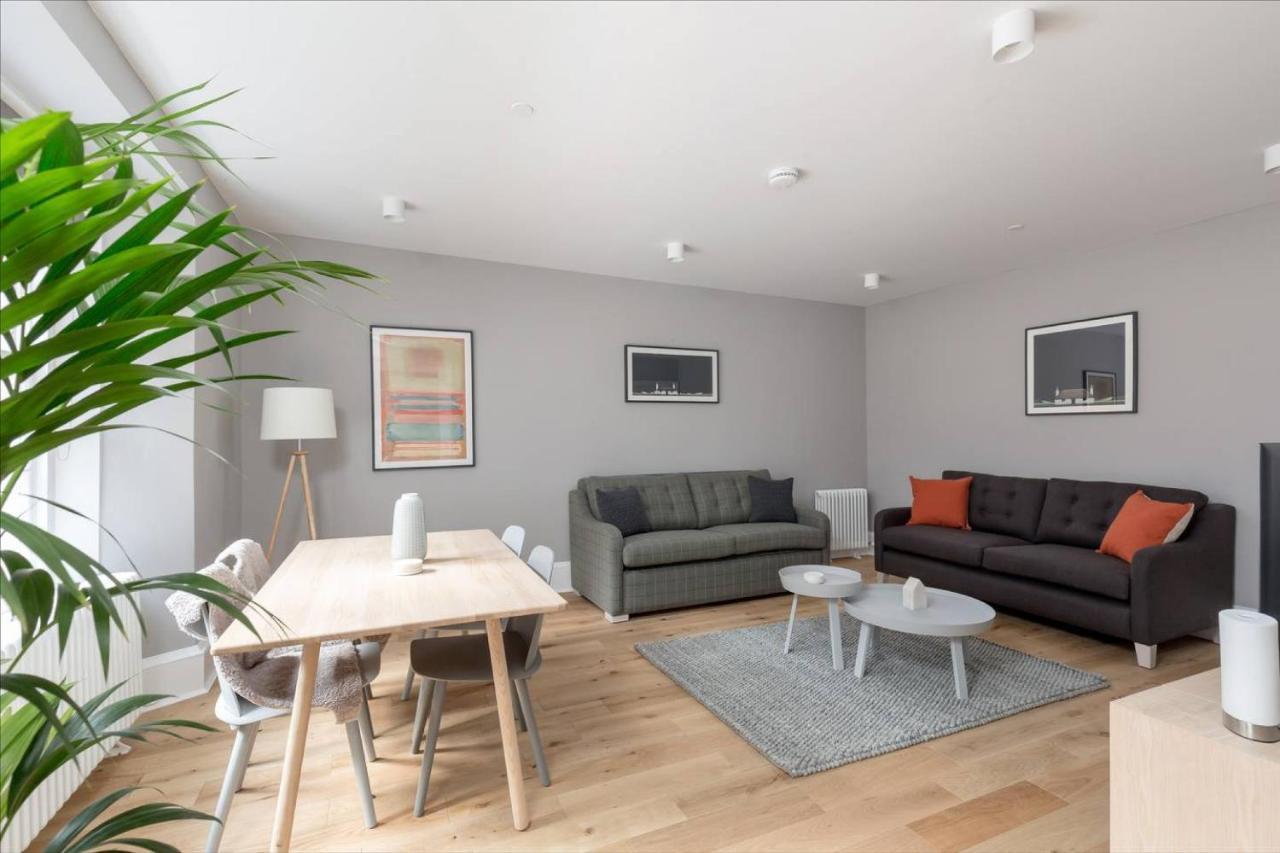 Joivy Luxurious 2Br Home Near Haymarket Station EDI Kültér fotó
