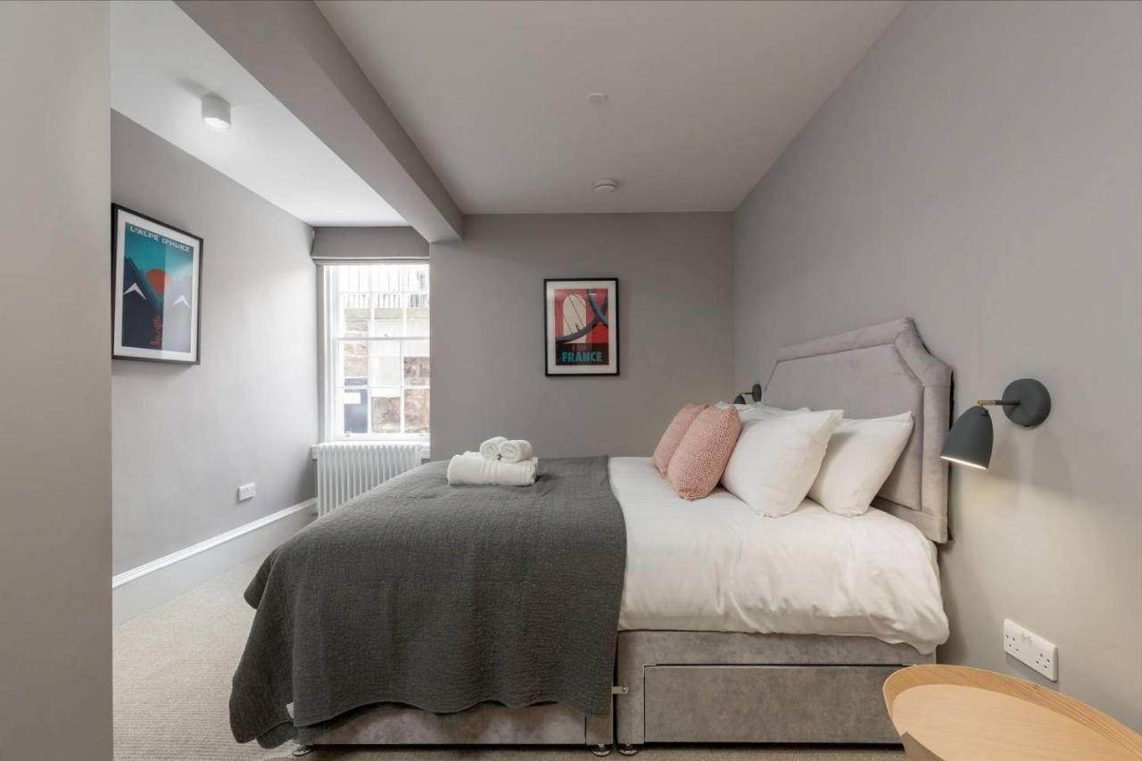 Joivy Luxurious 2Br Home Near Haymarket Station EDI Kültér fotó